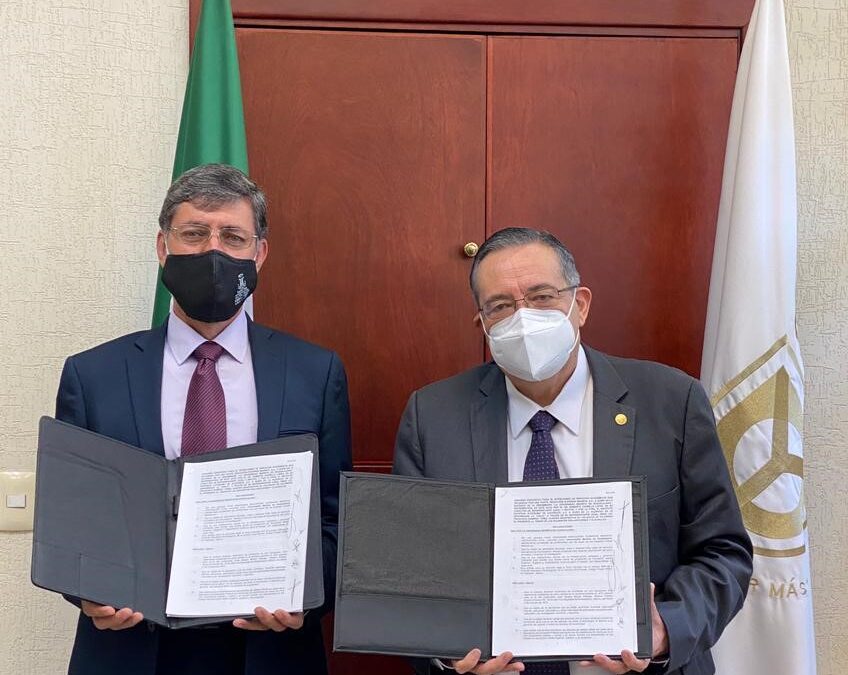 Firma de convenio Universidad Marista de Guadalajara (UMG) y la Universidad del Valle de Atemajac (UNIVA