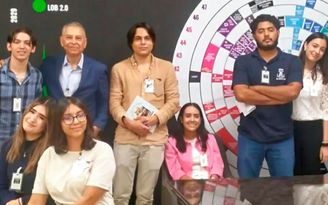 Estudiantes de Comercio Internacional de la UMG visitan Operadora LOB
