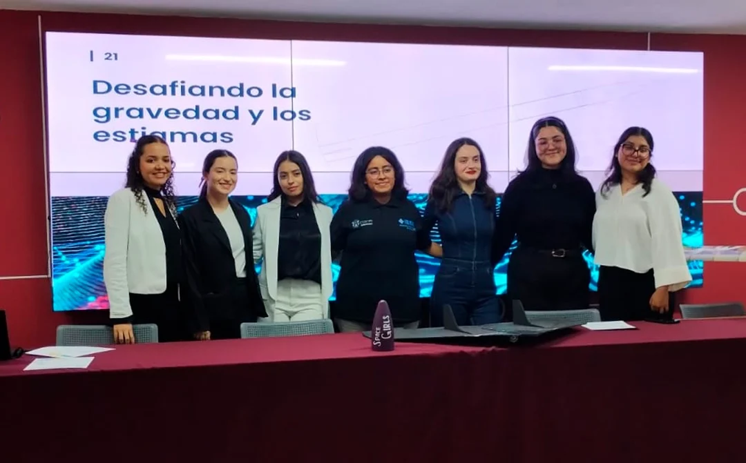 Alumnas de Aeroespacial comparten conocimientos